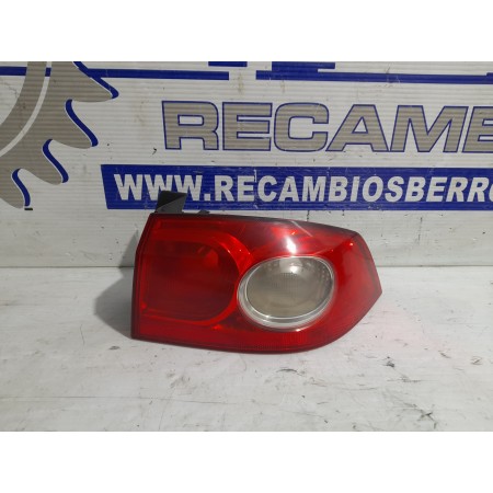 Recambio de piloto trasero derecho para renault laguna ii (bg0) 1.9 dci diesel fap referencia OEM IAM 8200262668  
