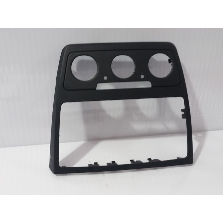 Recambio de moldura para skoda yeti active referencia OEM IAM 5L0858069G  