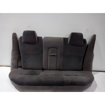 Recambio de asiento trasero para ford sierra berlina brillant referencia OEM IAM 6152940 / 6159959  