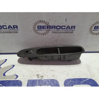 MANDO ELEVALUNAS TRASERO DERECHO 4801 0F030 