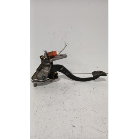 Recambio de pedal embrague para nissan juke (f15) 1.5 dci referencia OEM IAM 465031KA0A  