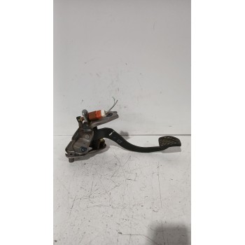 Recambio de pedal embrague para nissan juke (f15) 1.5 dci referencia OEM IAM 465031KA0A  