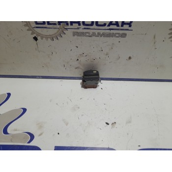 Recambio de mando elevalunas delantero derecho para renault scenic ii 1.5 dci diesel cat referencia OEM IAM 2808202  
