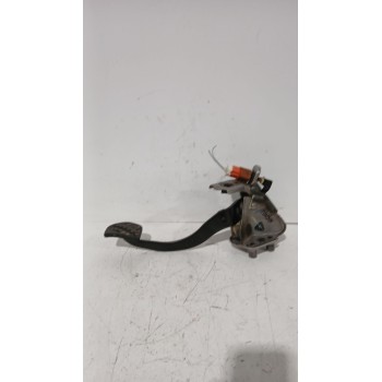 Recambio de pedal embrague para nissan juke (f15) 1.5 dci referencia OEM IAM 465031KA0A  