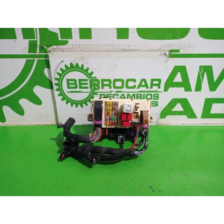 Recambio de caja reles / fusibles para fiat bravo (198) 1.9 dynamic multijet referencia OEM IAM PA66GB15  