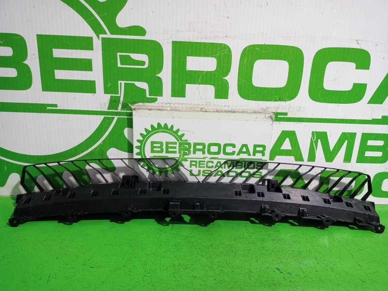 Recambio de soporte paragolpe trasero para volkswagen t-roc (d11) basis referencia OEM IAM 2GA807863A  