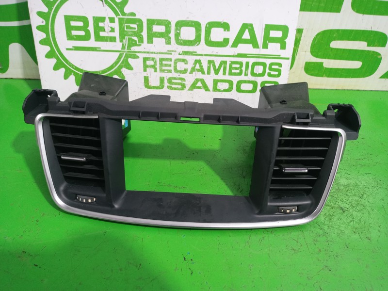 Recambio de rejilla aireadora para peugeot 508 active referencia OEM IAM 9686445277  