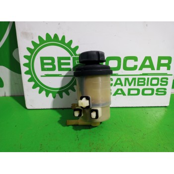 Recambio de deposito servo para kia carnival 2.9 crdi cat referencia OEM IAM 571504D  