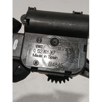 Recambio de motor apertura trampilla para seat ibiza iii (6l1) 1.4 tdi referencia OEM IAM 0132801357  