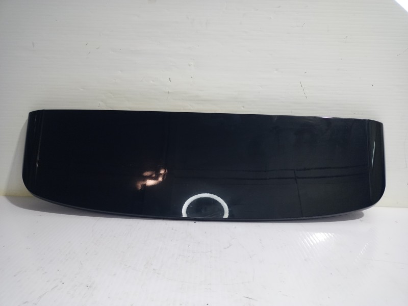 Recambio de aleron trasero para jeep avenger altitude referencia OEM IAM 735737904  