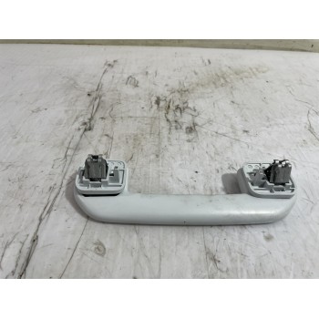 Recambio de asidero techo trasero derecho para opel corsa f edition referencia OEM IAM 8K0857607B  