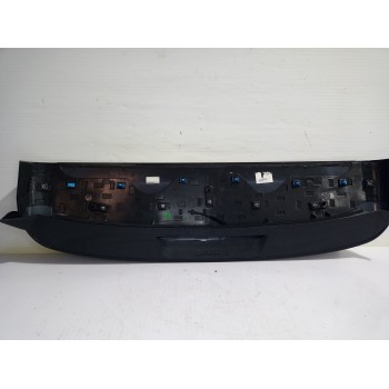 Recambio de aleron trasero para jeep avenger altitude referencia OEM IAM 735737904  