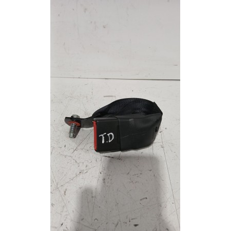 Recambio de enganche cinturon trasero derecho para nissan juke (f15) 1.5 dci referencia OEM IAM 888421KA2A  