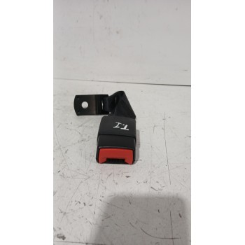 Recambio de enganche cinturon trasero izquierdo para nissan juke (f15) 1.5 dci referencia OEM IAM 888431KA0A  