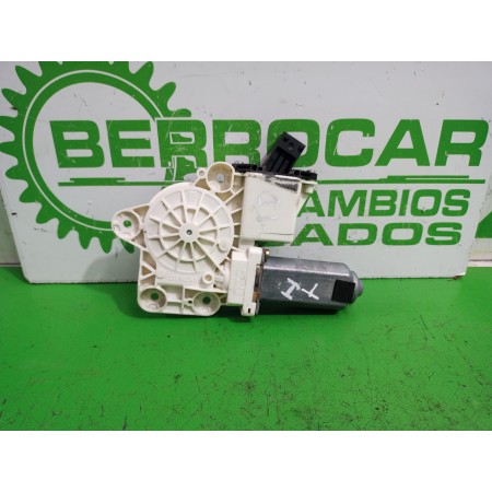 Recambio de motor elevalunas trasero izquierdo para opel vectra c berlina essentia referencia OEM IAM 24414776  