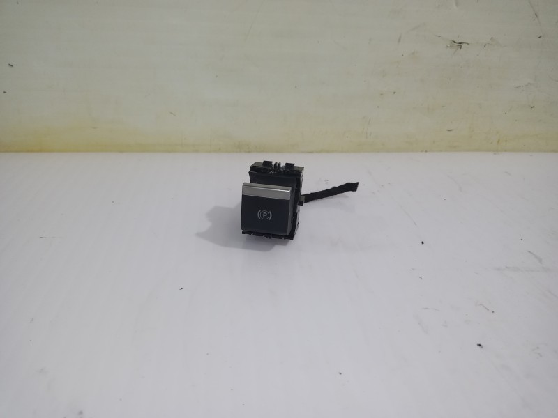 Recambio de freno de mano electrico para jeep avenger altitude referencia OEM IAM 9813146377  