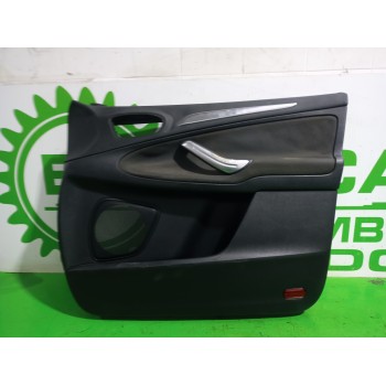 GUARNECIDO PUERTA DELANTERA DERECHA 1541667 