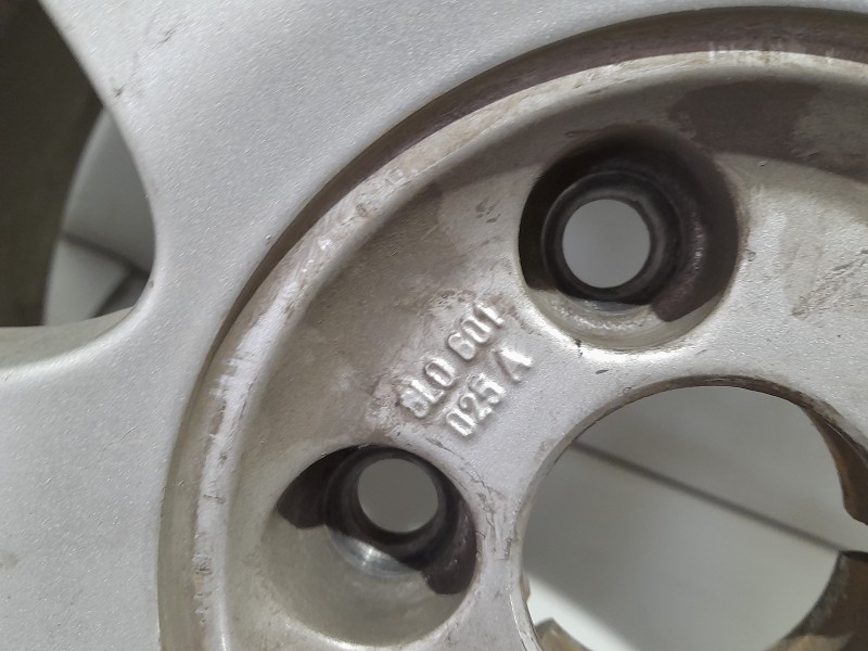 Recambio de llanta para seat ibiza (6l1) 1.4 tdi cat (bnm) referencia OEM IAM 6L0601025 1 DISPONIBLE  