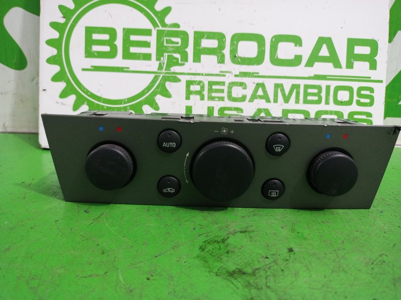 Recambio de mando calefaccion / aire acondicionado para opel vectra c berlina essentia referencia OEM IAM 13138196  