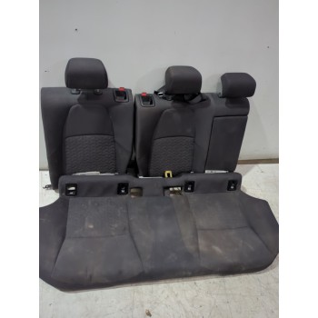 ASIENTOS TRASEROS 7165102A50 