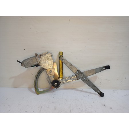 Recambio de elevalunas delantero izquierdo para ford sierra berlina brillant referencia OEM IAM 680546747  