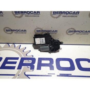 MOTOR ELEVALUNAS TRASERO DERECHO 8E0959802E 