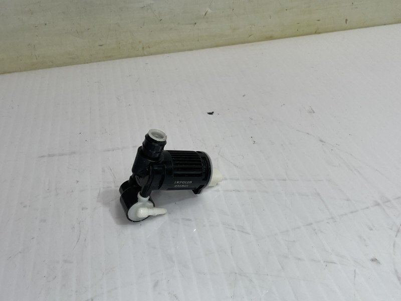 Recambio de bomba limpia para jeep avenger altitude referencia OEM IAM 0000052170132  