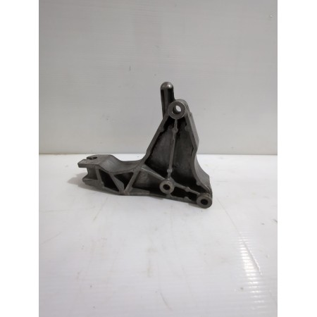 Recambio de soporte motor para opel astra h (a04) 1.7 cdti (l48) referencia OEM IAM 13125625  