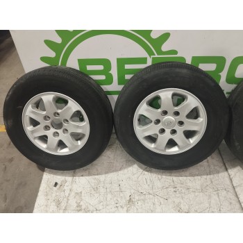 Recambio de juego llantas para kia carnival 2.9 crdi cat referencia OEM IAM 529104D100  