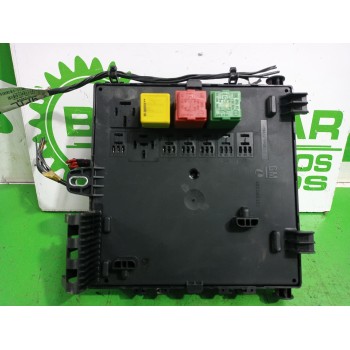Recambio de caja reles / fusibles para opel vectra c berlina essentia referencia OEM IAM 13112912  
