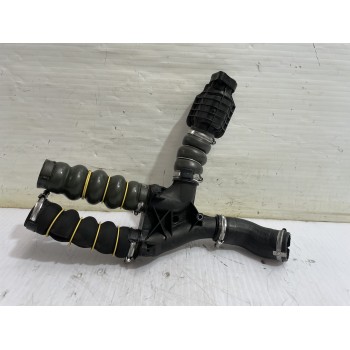 Recambio de tubo intercooler para peugeot 308 sw envy referencia OEM IAM 9688500380  