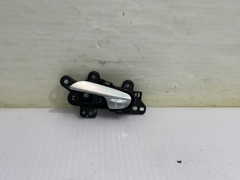 Recambio de maneta interior trasera izquierda para jeep avenger altitude referencia OEM IAM 2973858X  