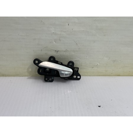 Recambio de maneta interior trasera izquierda para jeep avenger altitude referencia OEM IAM 2973858X  