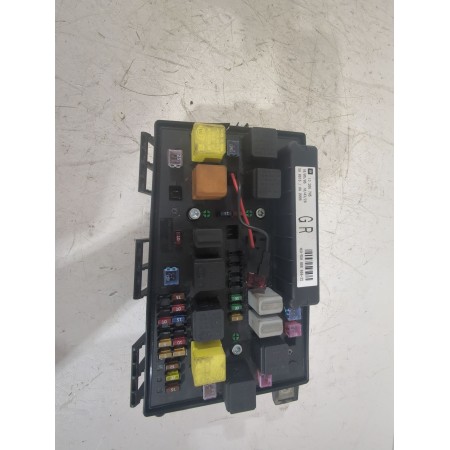 Recambio de caja reles / fusibles para opel astra h (a04) 1.7 cdti (l48) referencia OEM IAM 743381  