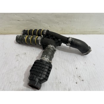 Recambio de tubo intercooler para peugeot 308 sw envy referencia OEM IAM 9688500380  