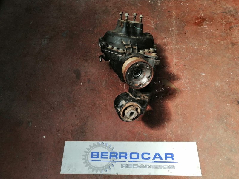 Recambio de diferencial delantero para land rover discovery 4 3.0 td v6 cat referencia OEM IAM CH223017AB  