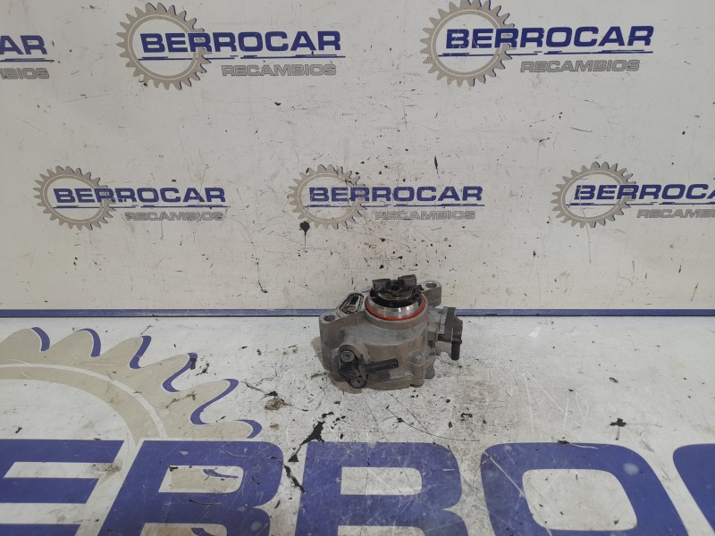 Recambio de depresor freno / bomba vacio para peugeot 208 1.6 blue-hdi fap referencia OEM IAM 9804021880  