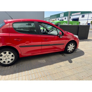 peugeot 207 del año 2010