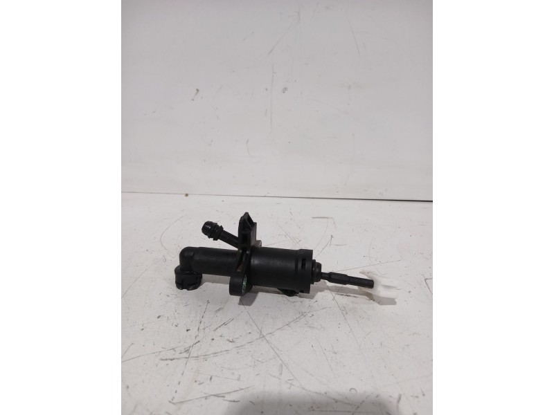 Recambio de bombin embrague para seat ibiza iii (6l1) 1.4 tdi referencia OEM IAM 6Q0721388  