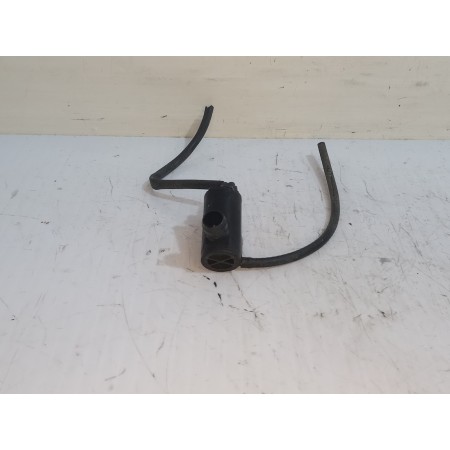 Recambio de bomba limpia para ford sierra berlina brillant referencia OEM IAM 1698640  