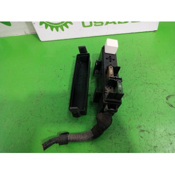 Recambio de caja reles / fusibles para opel vectra c berlina essentia referencia OEM IAM ZF231  