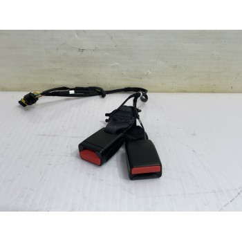 ENGANCHE CINTURON TRASERO DERECHO 0000735769581 