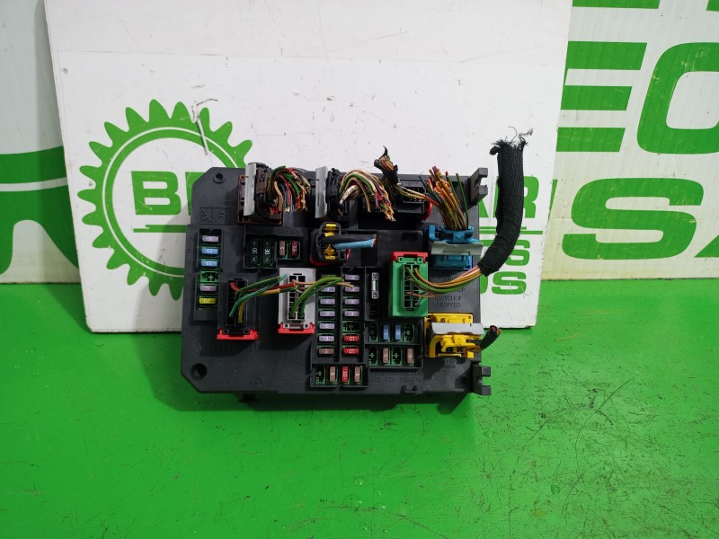 Recambio de caja reles / fusibles para peugeot 508 active referencia OEM IAM A2C53383165  