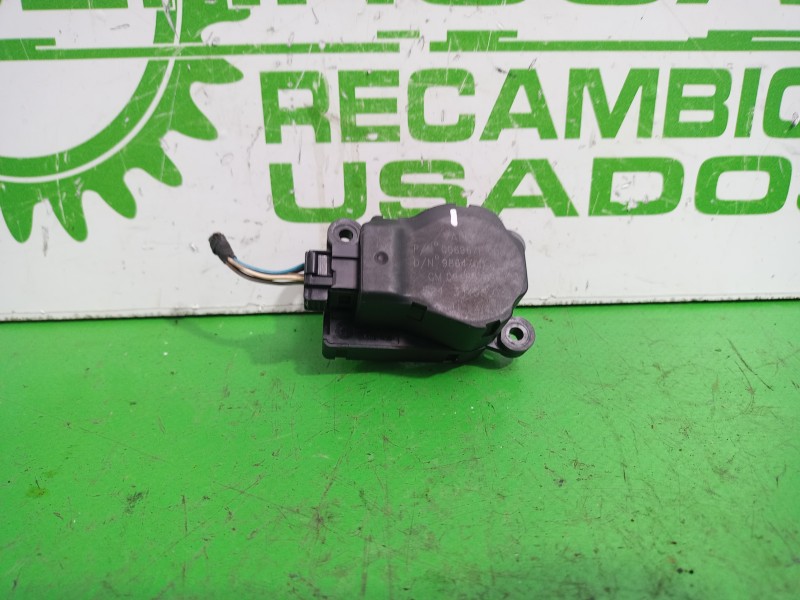 Recambio de motor apertura trampilla para opel vectra c berlina essentia referencia OEM IAM 09180203  