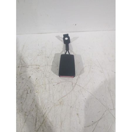Recambio de enganche cinturon trasero derecho para opel astra h (a04) 1.7 cdti (l48) referencia OEM IAM 13128869  