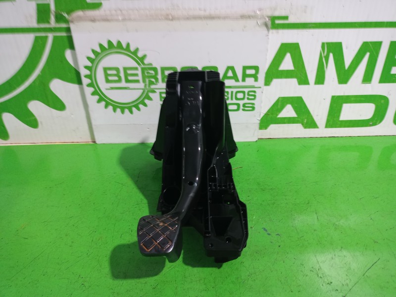 Recambio de pedal freno para volkswagen t-roc (d11) basis referencia OEM IAM 5Q1721058EK  