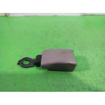 Recambio de enganche cinturon delantero derecho para nissan micra (k11) básico referencia OEM IAM 868425F800  