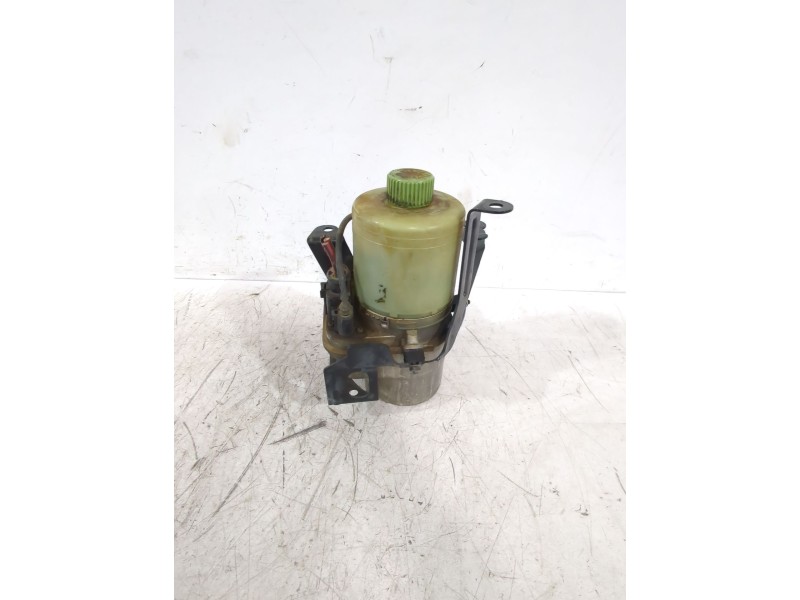 Recambio de bomba servodireccion para volkswagen polo iv (9n_, 9a_) 1.9 sdi referencia OEM IAM 6R0423156C  