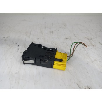 Recambio de interruptor para ford sierra berlina brillant referencia OEM IAM 81AG14488RFA  