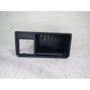 Recambio de moldura para ford sierra berlina brillant referencia OEM IAM 90BGA046780AAW  